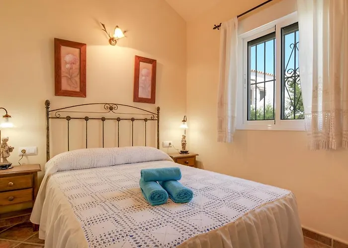 Casa Dalia Con Piscina Privada * コニル・デ・ラ・フロンテラ